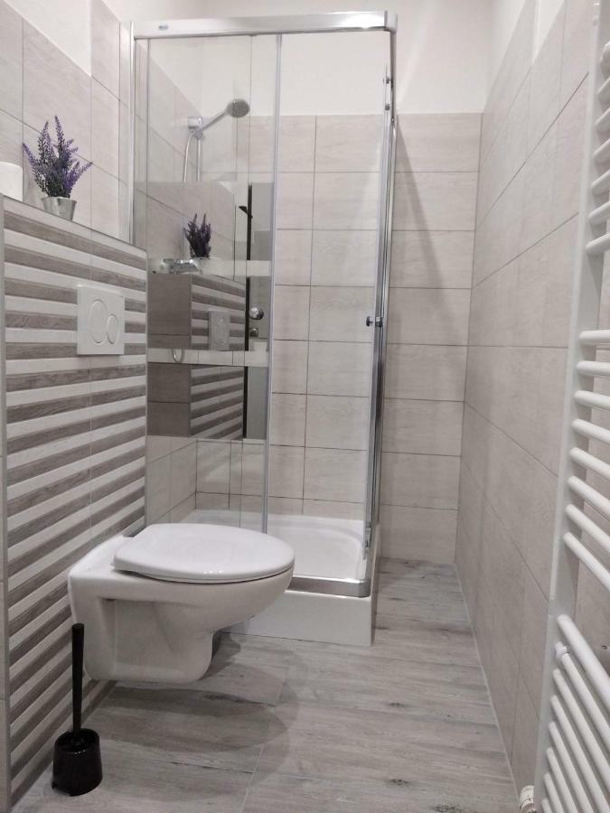Kate & Jenny Apartments - Cosy Place In The City Center Братислава Экстерьер фото